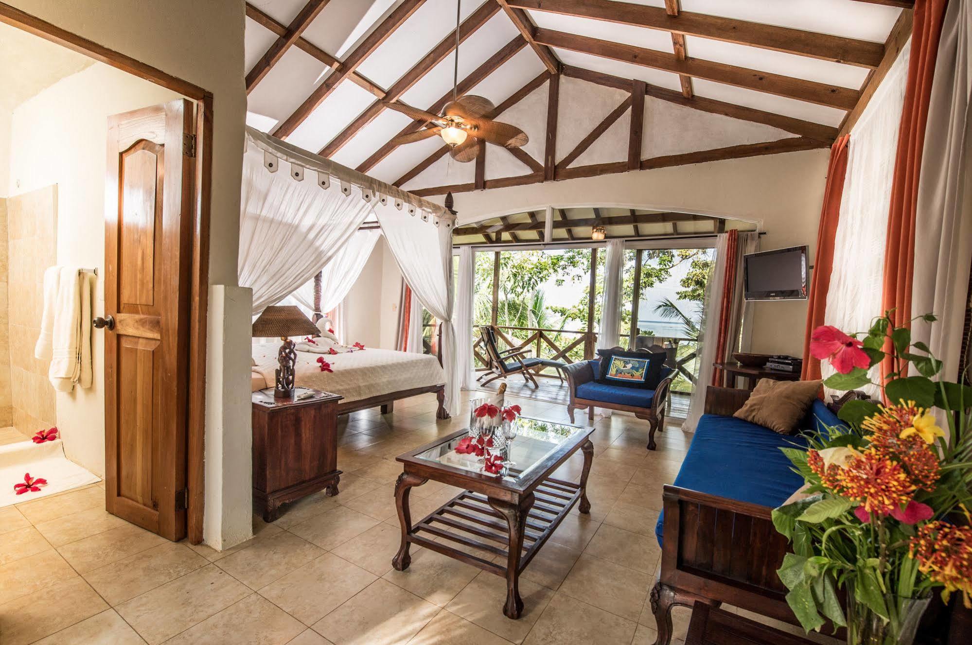Popa Paradise Beach Resort Buena Vista  Exterior photo